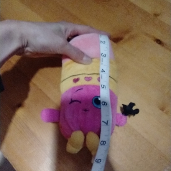 Shopkins Lippy Lips Lipstick Plush 2013 Pink 8 Inch Stuffed Toy - Picture 5 of 11
